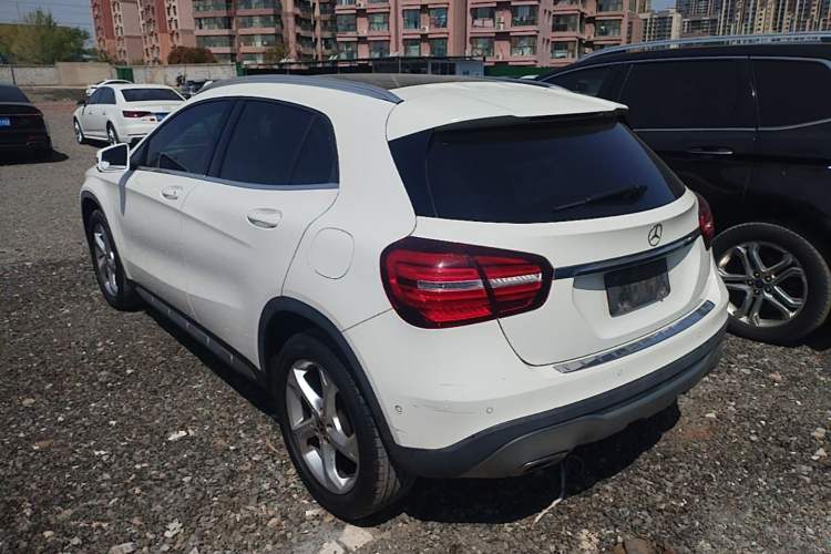 Used Mercedes-Benz GLA 2018 GLA 200 Sport Edition Exterior 2