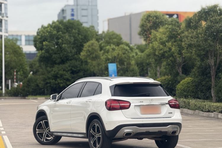 Used Mercedes-Benz GLA 2018 GLA 200 Fashion Model Exterior 3