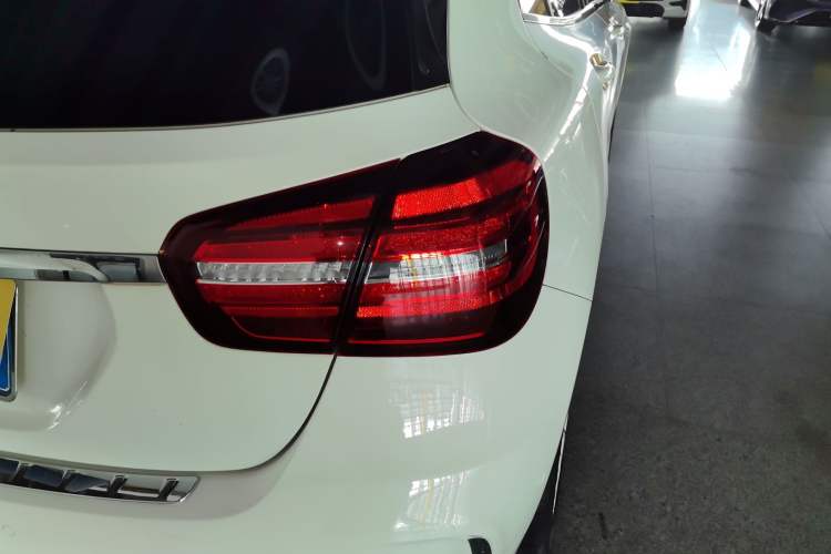 Used Mercedes-Benz GLA 2018 GLA 200 Polar Limited Edition Exterior 3
