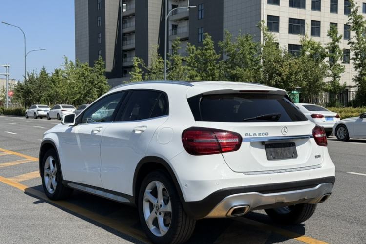 Used Mercedes-Benz GLA 2018 GLA 200 Sport Edition Exterior 3