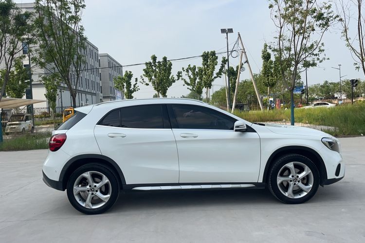 Used Mercedes-Benz GLA 2018 GLA 200 Sport Edition Exterior 3