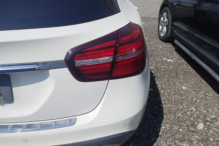 Used Mercedes-Benz GLA 2018 GLA 200 Sport Edition Exterior 3