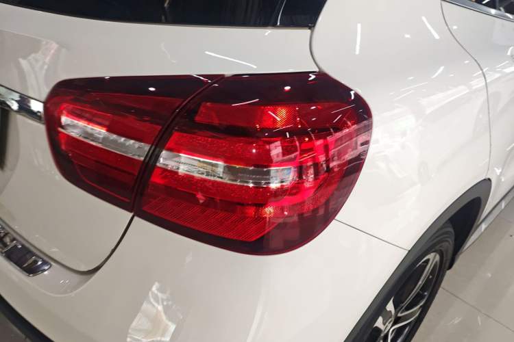 Used Mercedes-Benz GLA 2018 GLA 200 Fashion Model Exterior 3