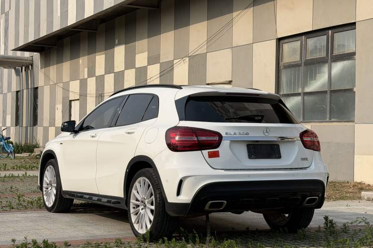Used Mercedes-Benz GLA 2018 GLA 200 Polar Limited Edition Exterior 4