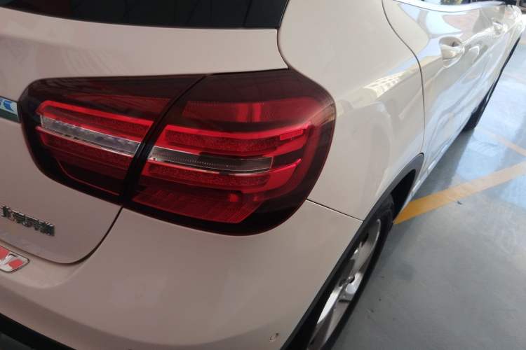 Used Mercedes-Benz GLA 2018 GLA 200 Sport Edition Exterior 6