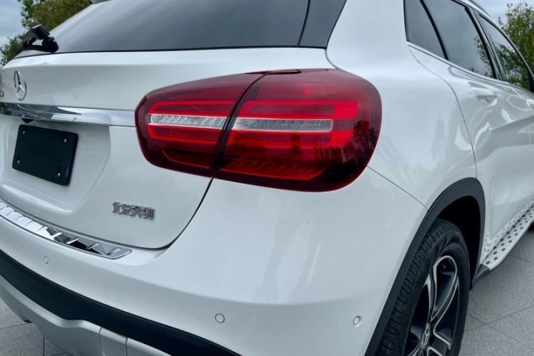 Used Mercedes-Benz GLA 2018 GLA 200 Fashion Model Exterior 6