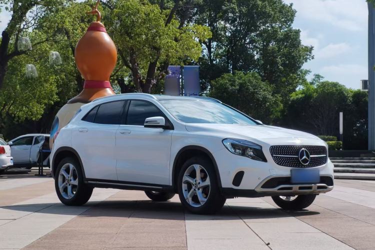 Used Mercedes-Benz GLA 2018 GLA 200 Sport Edition Exterior 6