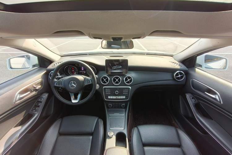 Used Mercedes-Benz GLA 2018 GLA 200 Fashion Model Exterior 8