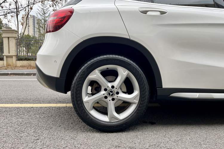 Used Mercedes-Benz GLA 2018 GLA 200 Sport Edition Exterior 8