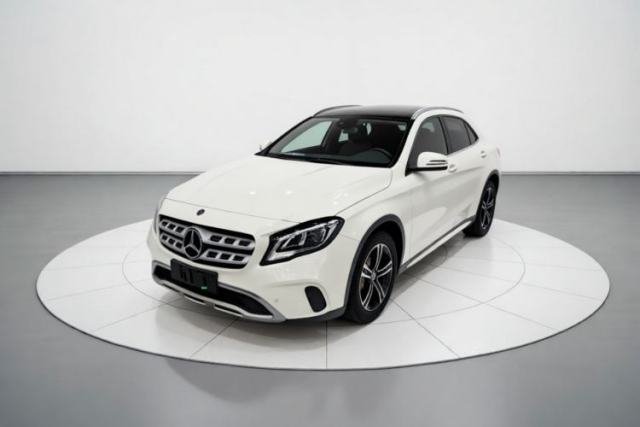 Mercedes-Benz GLA 2018 GLA 200 Fashion Model مستعملة
