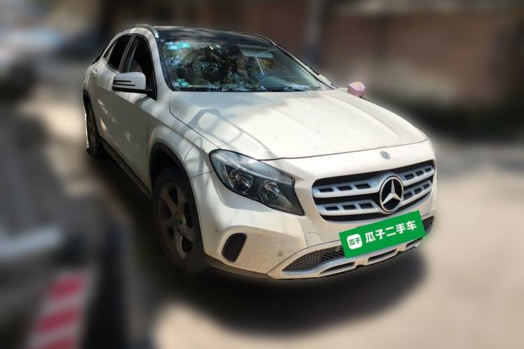 Used Mercedes-Benz GLA 2018 GLA 200 Sport Edition Front Right 45 Deg