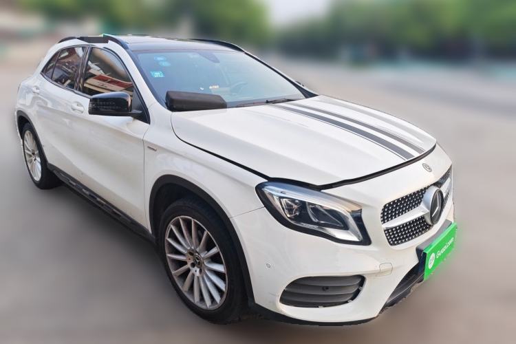 Used Mercedes-Benz GLA 2018 GLA 200 Polar Limited Edition Front Right 45 Deg