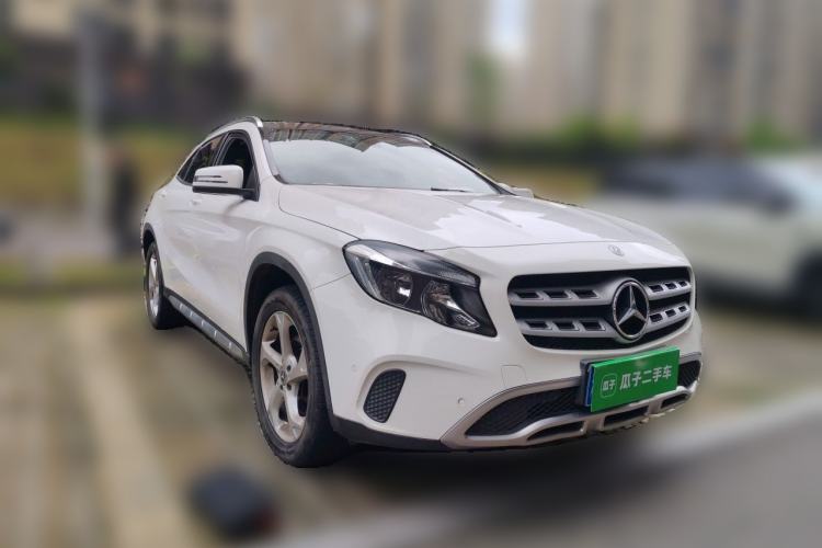 Used Mercedes-Benz GLA 2018 GLA 200 Sport Edition Front Right 45 Deg