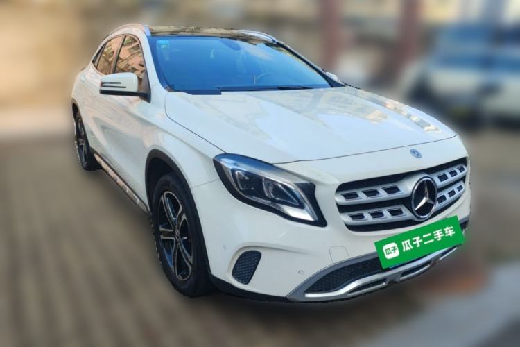 Used Mercedes-Benz GLA 2018 GLA 200 Fashion Model Front Right 45 Deg