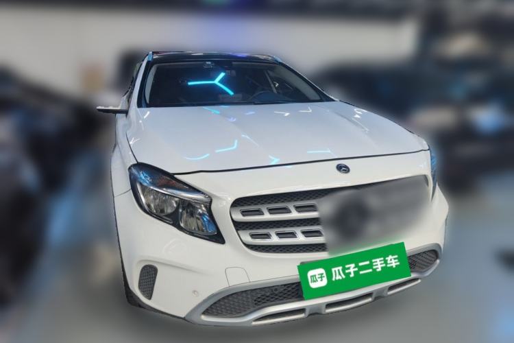 Used Mercedes-Benz GLA 2018 GLA 200 Sport Edition Front Right 45 Deg