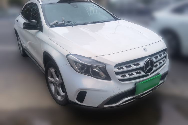 Used Mercedes-Benz GLA 2018 GLA 200 Sport Edition Front Right 45 Deg