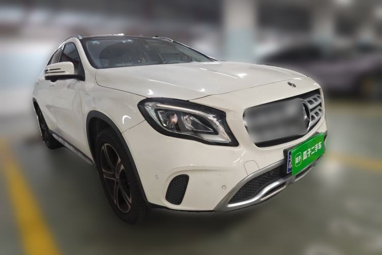 Used Mercedes-Benz GLA 2018 GLA 200 Fashion Model Front Right 45 Deg
