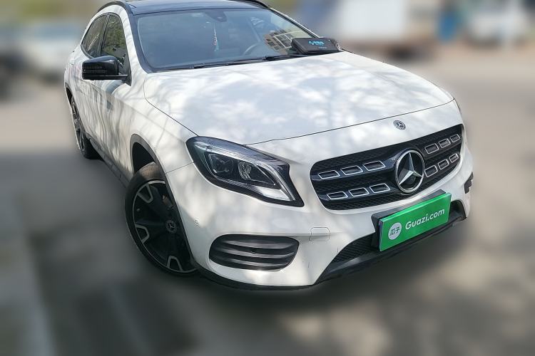 Used Mercedes-Benz GLA 2018 GLA 220 4MATIC Sport Edition Front Right 45 Deg