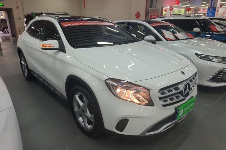 Used Mercedes-Benz GLA 2018 GLA 200 Sport Edition Front Right 45 Deg