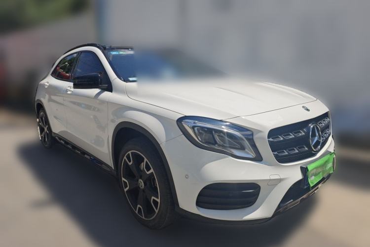 Used Mercedes-Benz GLA 2018 GLA 220 4MATIC Sport Edition Front Right 45 Deg