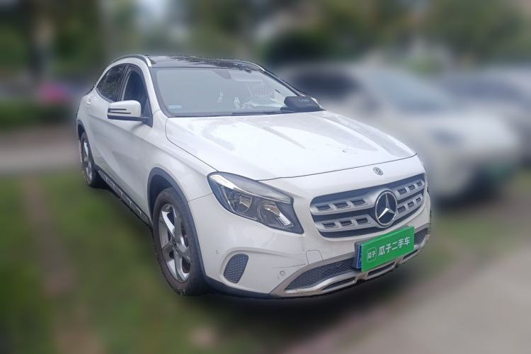 Used Mercedes-Benz GLA 2018 GLA 200 Sport Edition Front Right 45 Deg