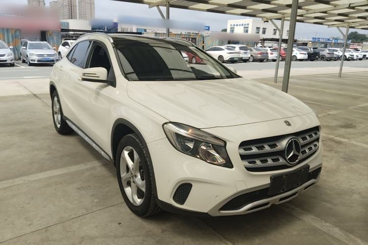 Used Mercedes-Benz GLA 2018 GLA 200 Sport Edition Front Right 45 Deg