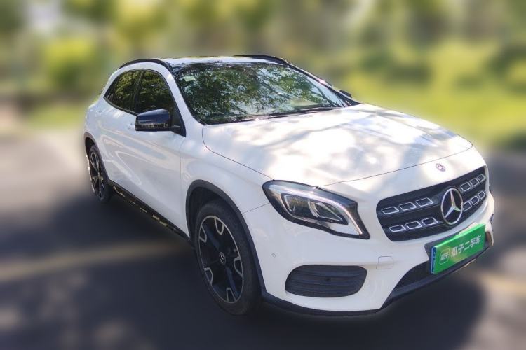 Used Mercedes-Benz GLA 2018 GLA 220 4MATIC Sport Edition Front Right 45 Deg