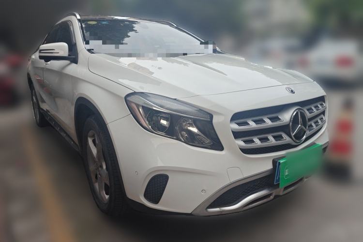 Used Mercedes-Benz GLA 2018 GLA 200 Sport Edition Front Right 45 Deg