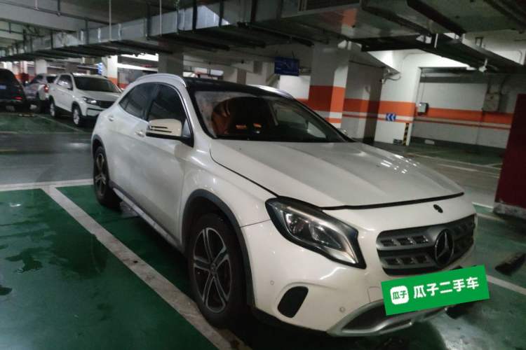 Used Mercedes-Benz GLA 2018 GLA 200 Fashion Model Front Right 45 Deg