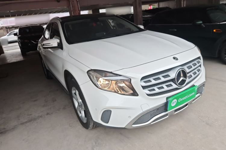 Used Mercedes-Benz GLA 2018 GLA 200 Sport Edition Front Right 45 Deg