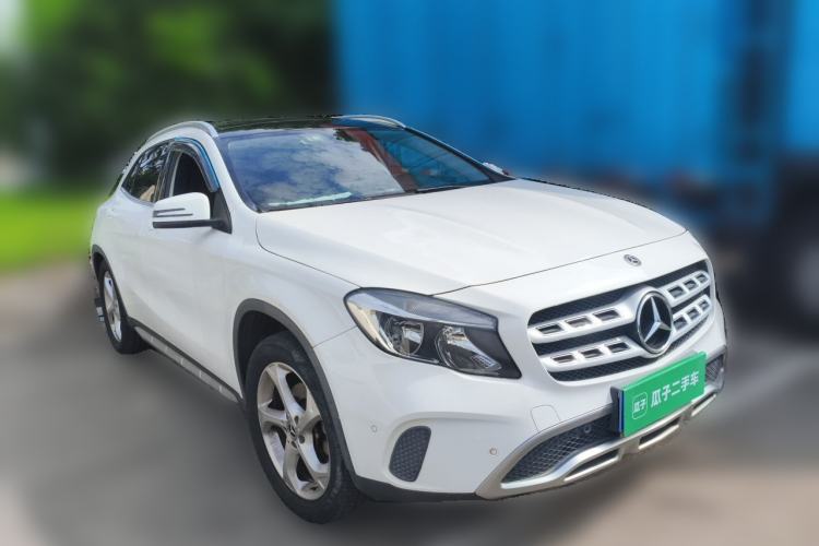 Used Mercedes-Benz GLA 2018 GLA 200 Sport Edition Front Right 45 Deg