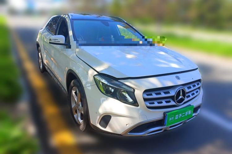Used Mercedes-Benz GLA 2018 GLA 200 Sport Edition Front Right 45 Deg