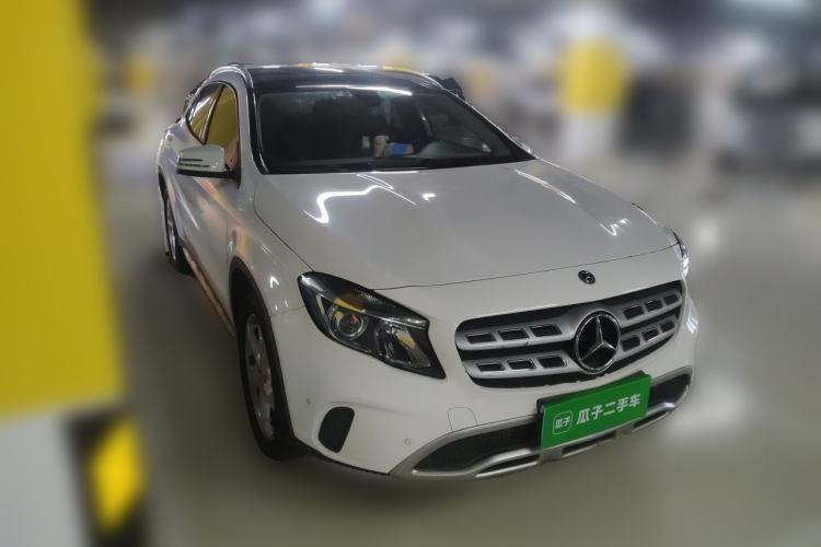 Used Mercedes-Benz GLA 2018 GLA 200 Sport Edition Front Right 45 Deg