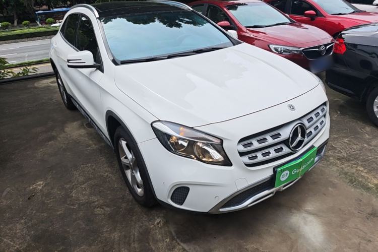 Used Mercedes-Benz GLA 2018 GLA 200 Sport Edition Front Right 45 Deg