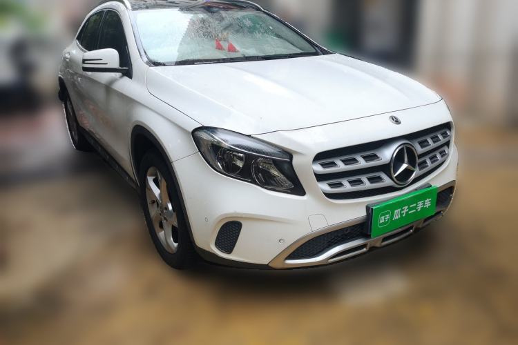 Used Mercedes-Benz GLA 2018 GLA 200 Sport Edition Front Right 45 Deg