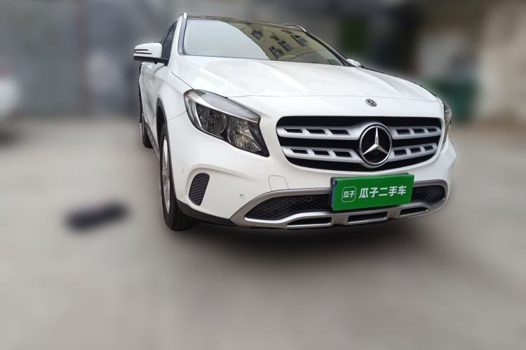 Used Mercedes-Benz GLA 2018 GLA 200 Sport Edition Front Right 45 Deg