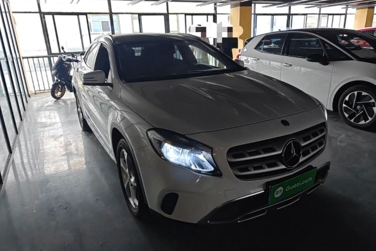 Used Mercedes-Benz GLA 2018 GLA 200 Sport Edition Front Right 45 Deg