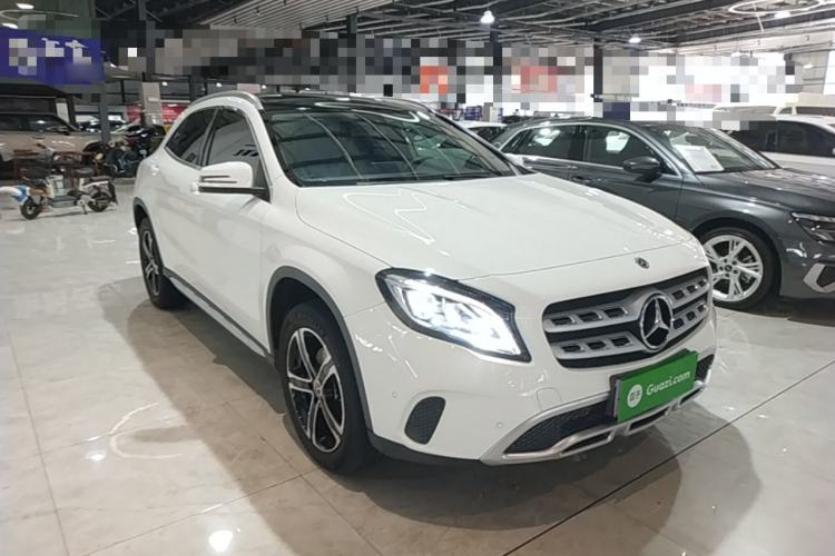Used Mercedes-Benz GLA 2018 GLA 200 Fashion Model Front Right 45 Deg
