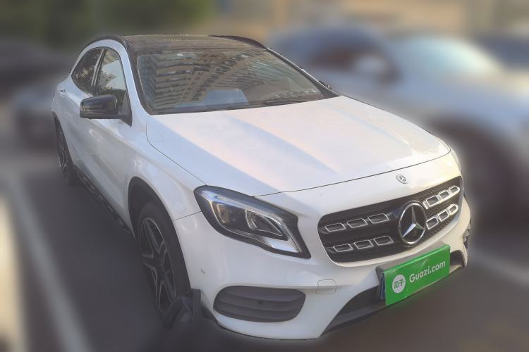 Used Mercedes-Benz GLA 2018 GLA 220 4MATIC Sport Edition Front Right 45 Deg