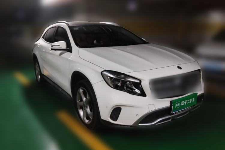 Used Mercedes-Benz GLA 2018 GLA 200 Sport Edition Front Right 45 Deg