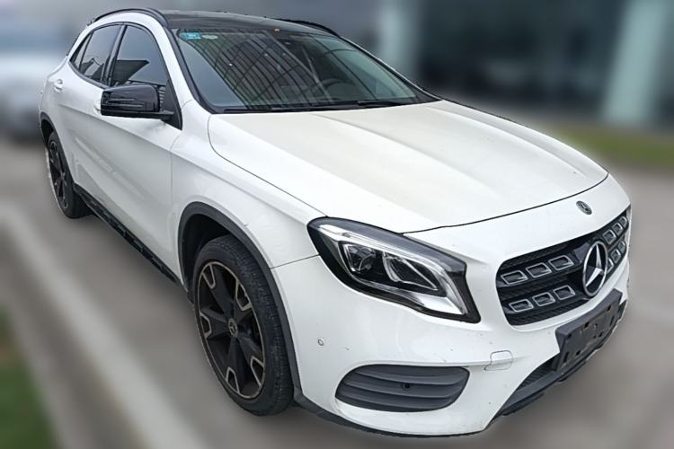 Used Mercedes-Benz GLA 2018 GLA 220 4MATIC Sport Edition Front Right 45 Deg