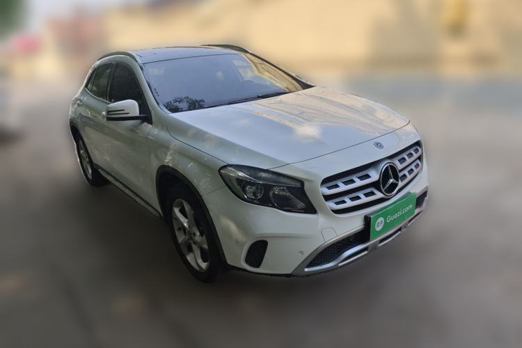 Used Mercedes-Benz GLA 2018 GLA 200 Sport Edition Front Right 45 Deg