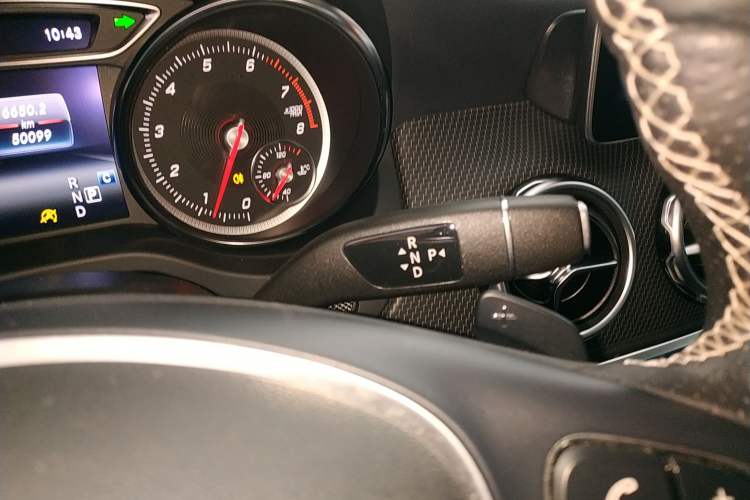 Used Mercedes-Benz GLA 2018 GLA 200 Fashion Model Gear Lever