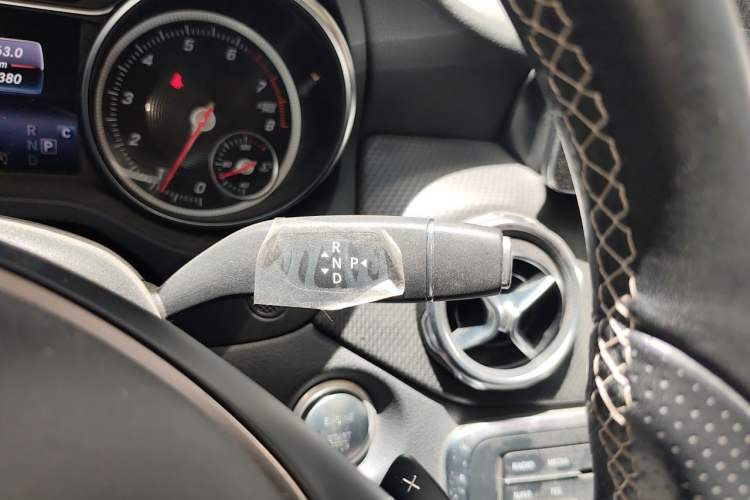 Used Mercedes-Benz GLA 2018 GLA 200 Sport Edition Gear Lever
