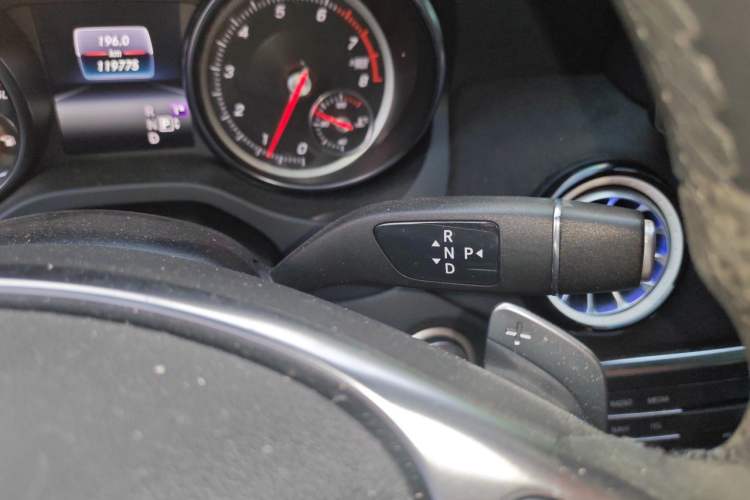 Used Mercedes-Benz GLA 2018 GLA 200 Polar Limited Edition Gear Lever