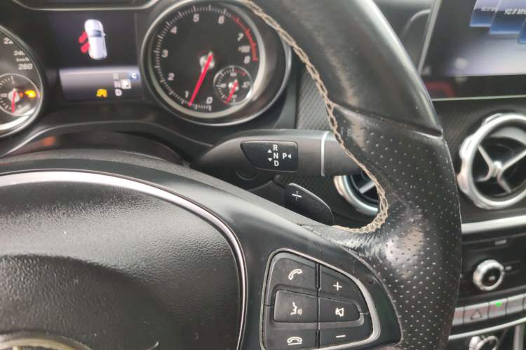 Used Mercedes-Benz GLA 2018 GLA 200 Sport Edition Gear Lever