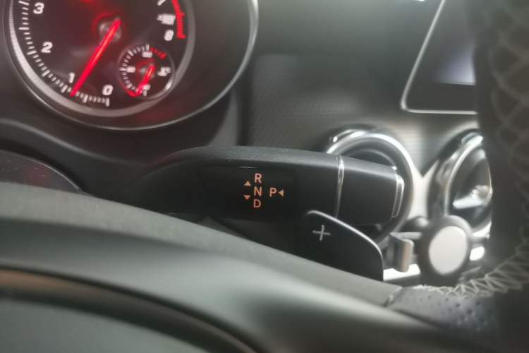 Used Mercedes-Benz GLA 2018 GLA 200 Sport Edition Gear Lever