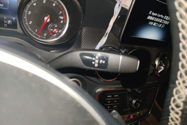 Used Mercedes-Benz GLA 2018 GLA 200 Fashion Model Gear Lever
