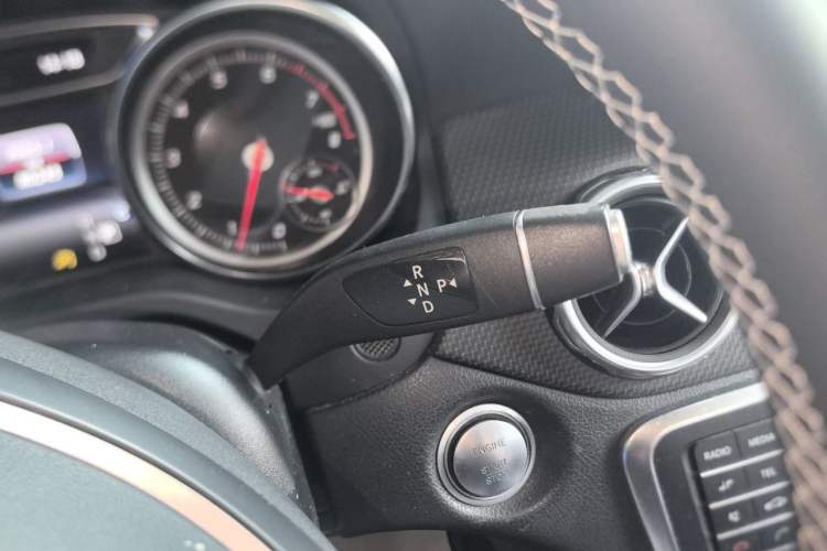 Used Mercedes-Benz GLA 2018 GLA 220 4MATIC Sport Edition Gear Lever