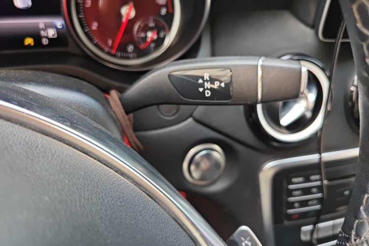 Used Mercedes-Benz GLA 2018 GLA 200 Polar Limited Edition Gear Lever